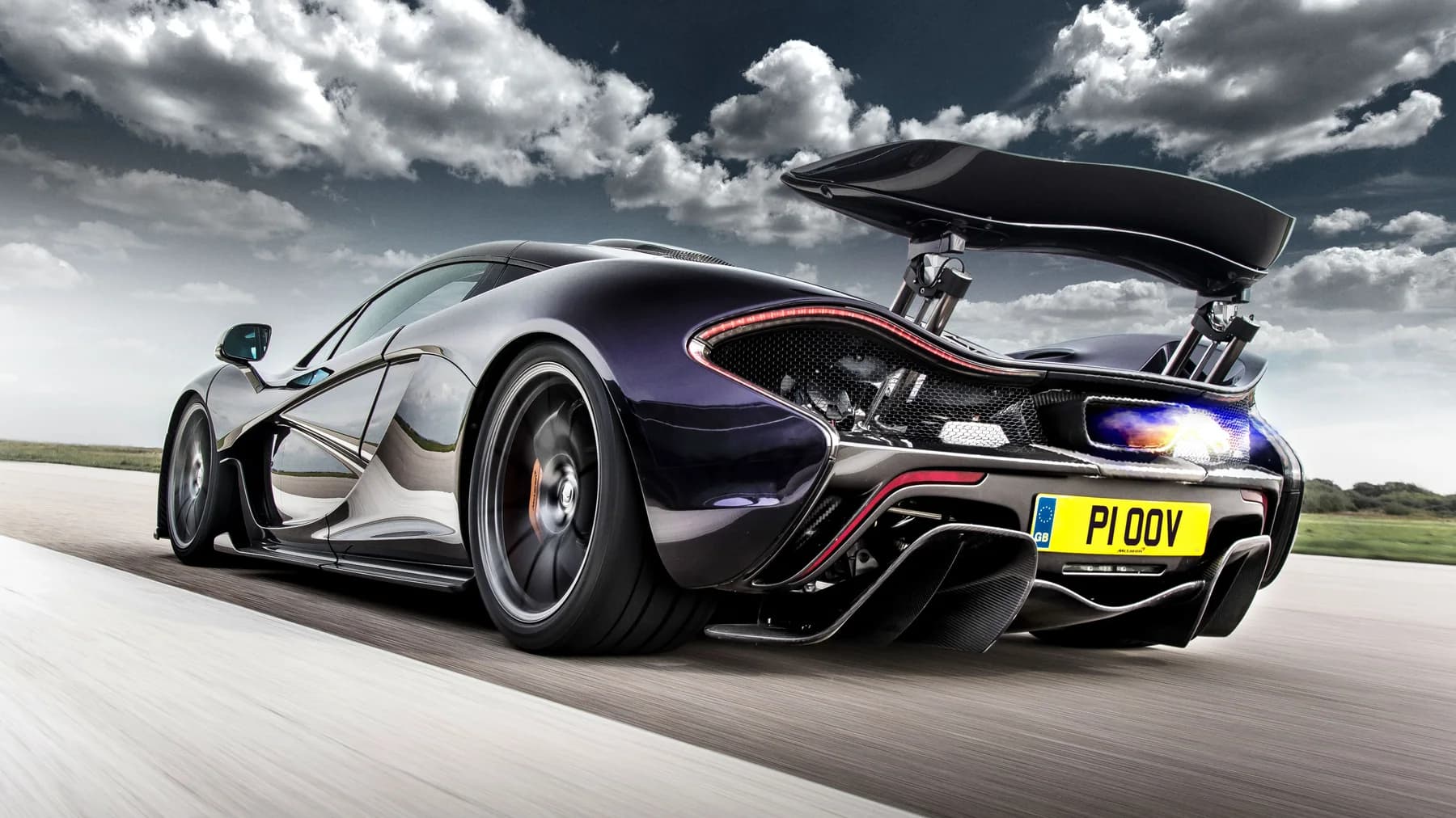 Everything those moving wings are actually doing at 180mph