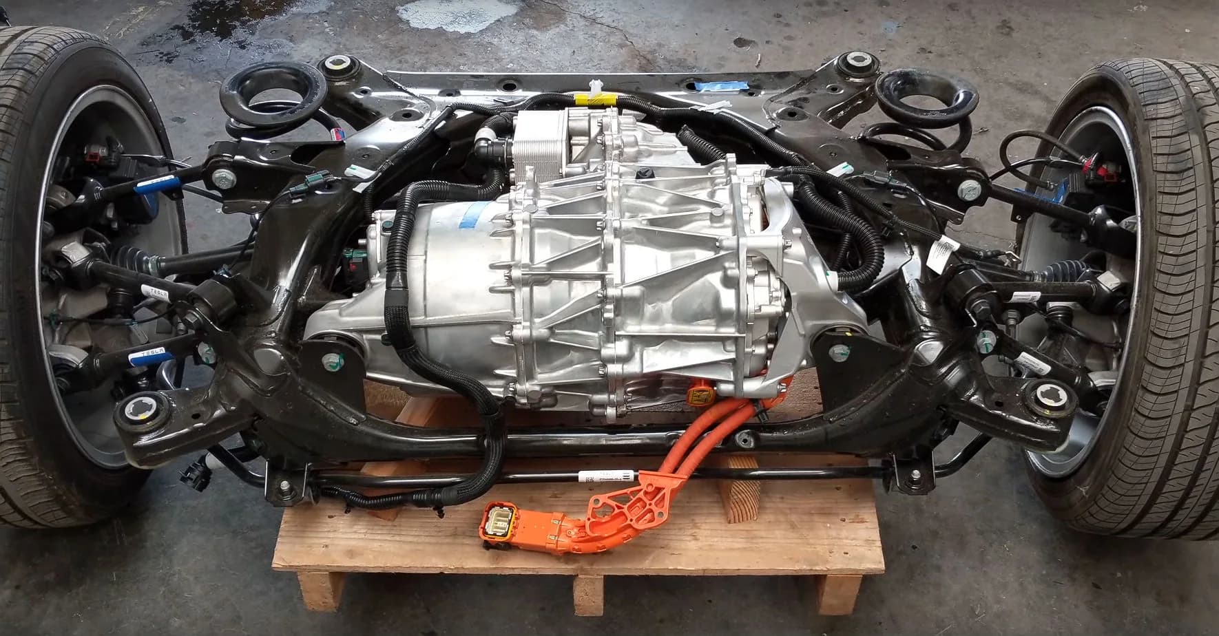 One motor, two motors, three: what each layout does