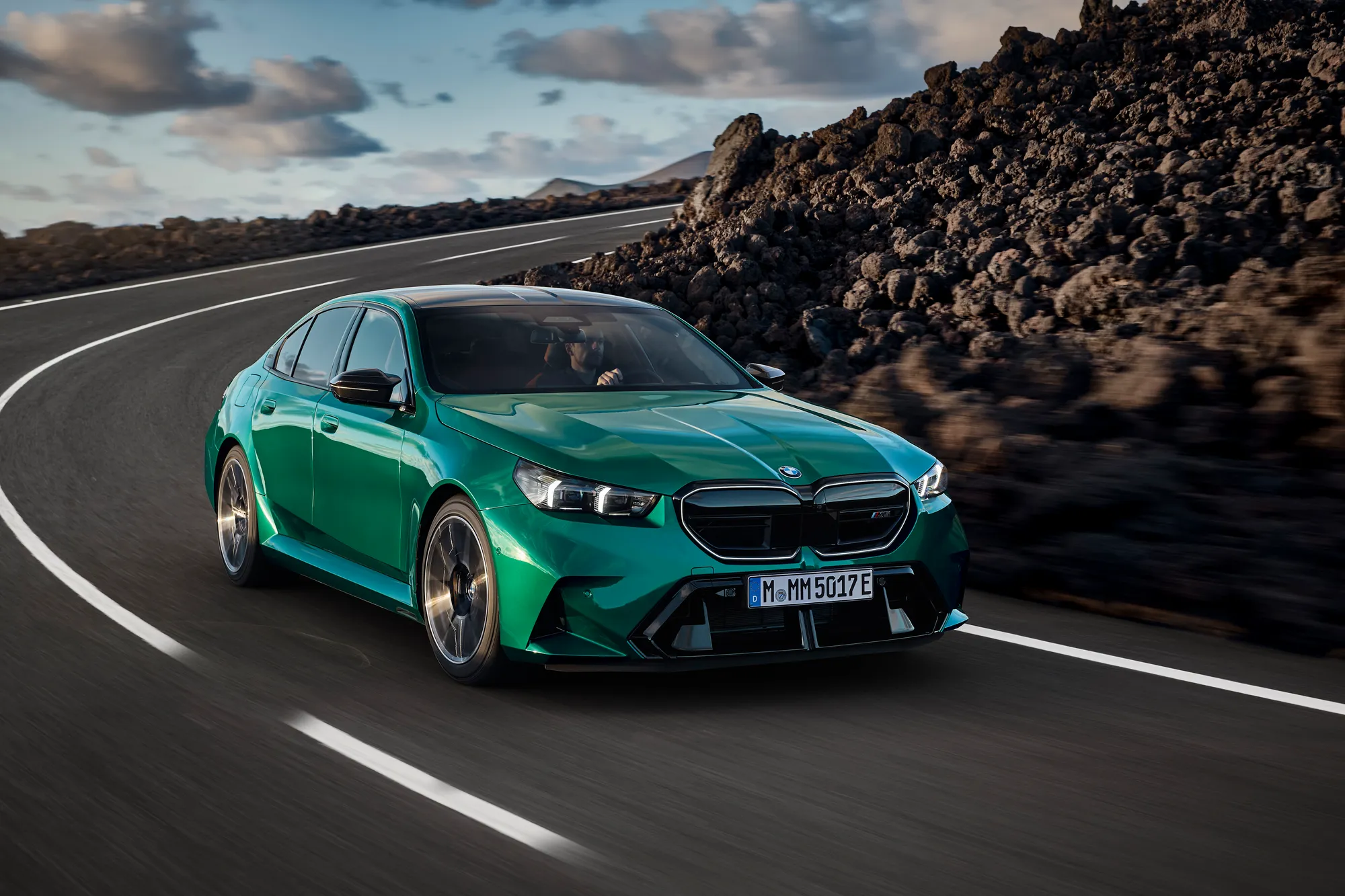 Inside the G90 M5: How BMW's 717-hp Hybrid Works
