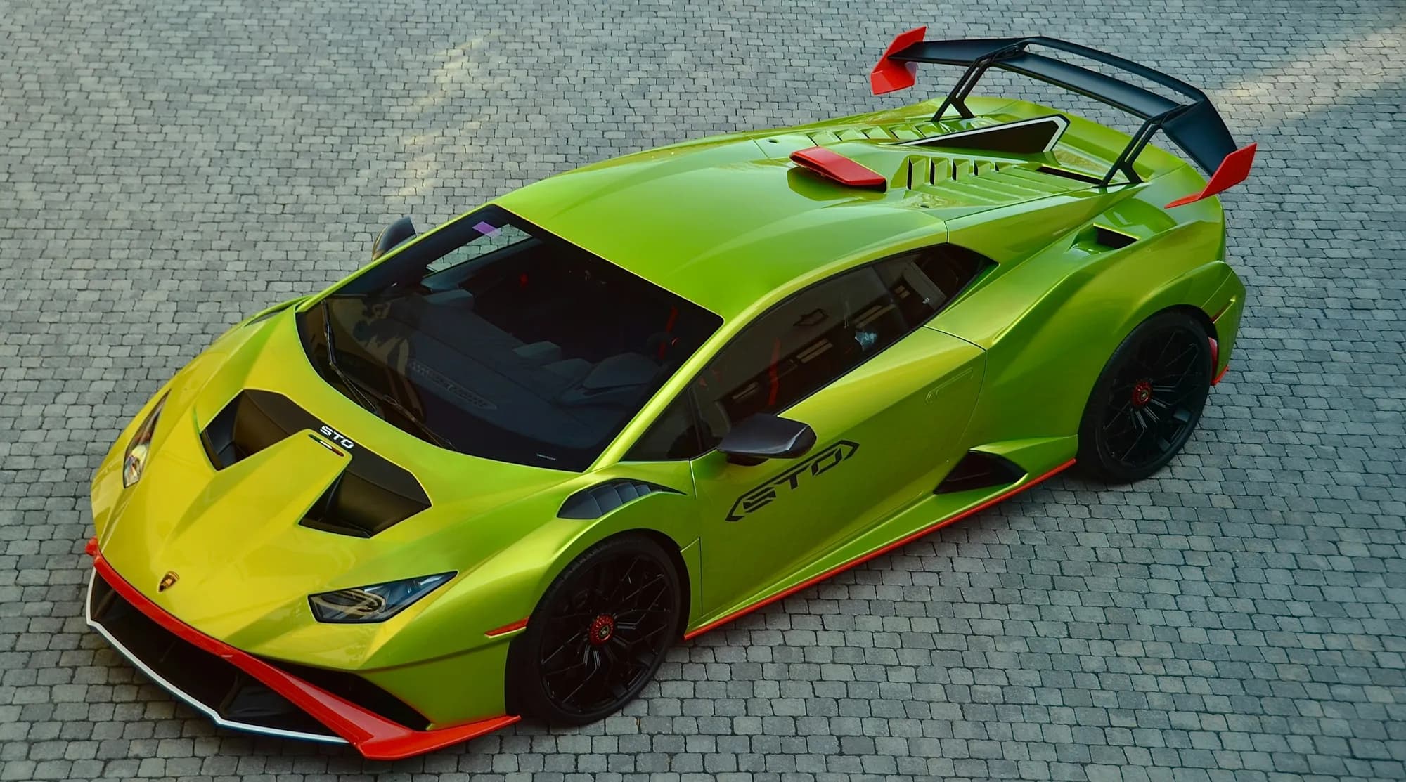 Lamborghini Huracán STO: A Super Trofeo Racer With Plates