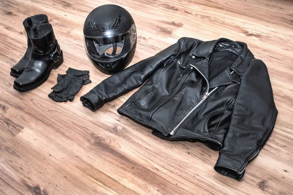 Riding gear, from bare minimum to the stuff that lasts