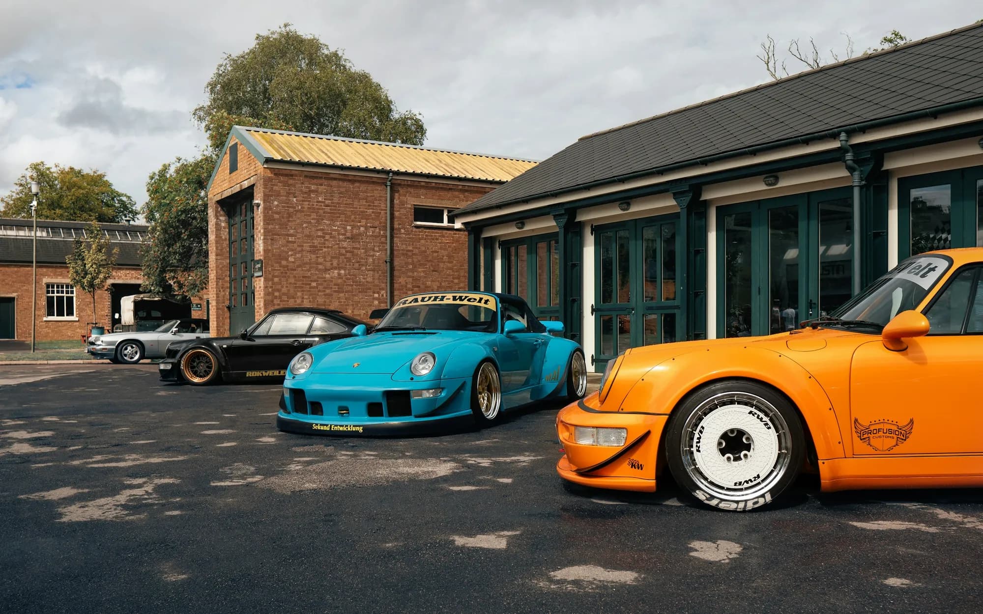 Rough World: How Akira Nakai Builds an RWB Porsche